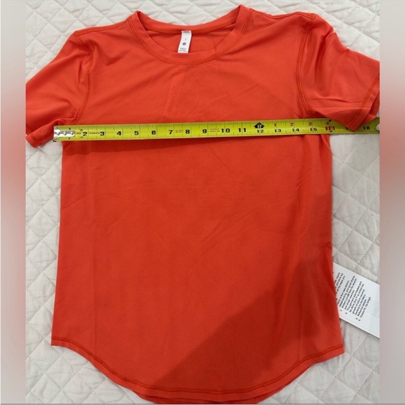 NWT | Lululemon Athletica High Neck Run and Train Tee - Picture 3 of 8